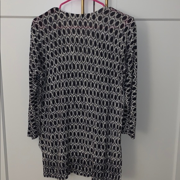 Cute Loft sweater with tassel tie - Picture 3 of 4